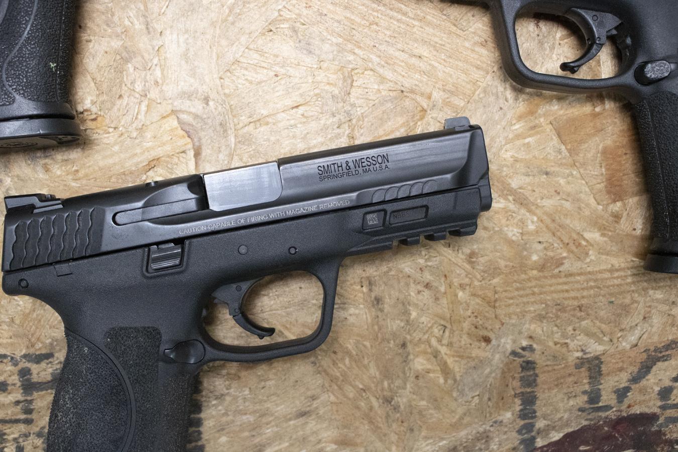 SMITH AND WESSON M&P9 M2.0 9mm Police Trade-In Pistols with Night Sights (Fair Condition)